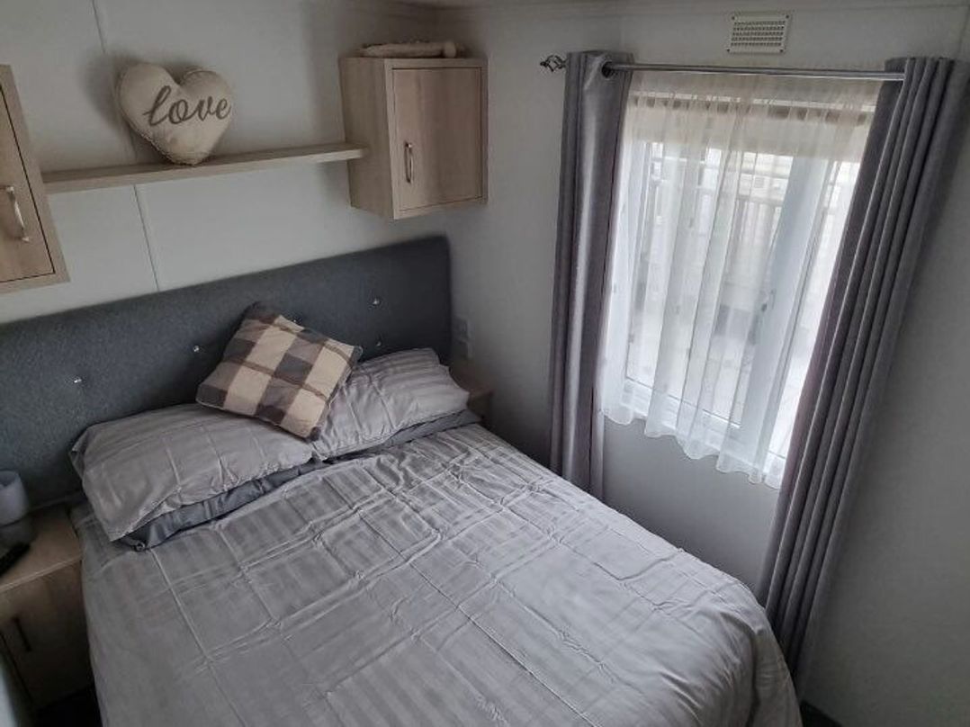 Lydstep Beach - Holiday Accommodation 14896