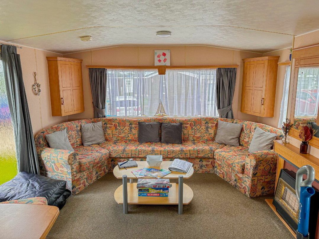 Sundowner Holiday Park - Holiday Accommodation 15072