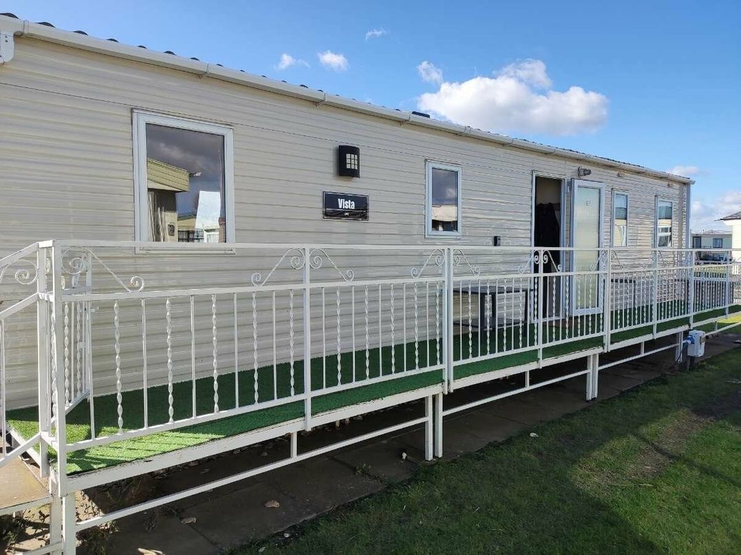 Golden Sands - Holiday Accommodation 15135