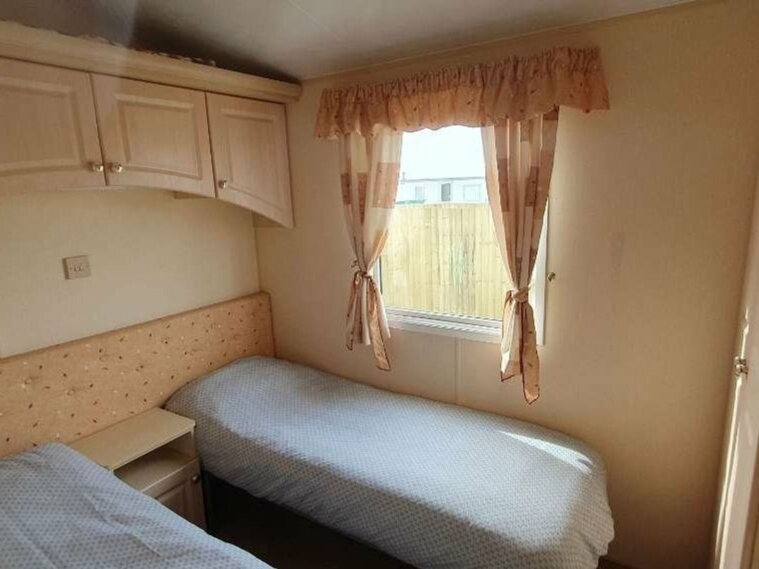 Golden Palm Resort - Holiday Accommodation 15142