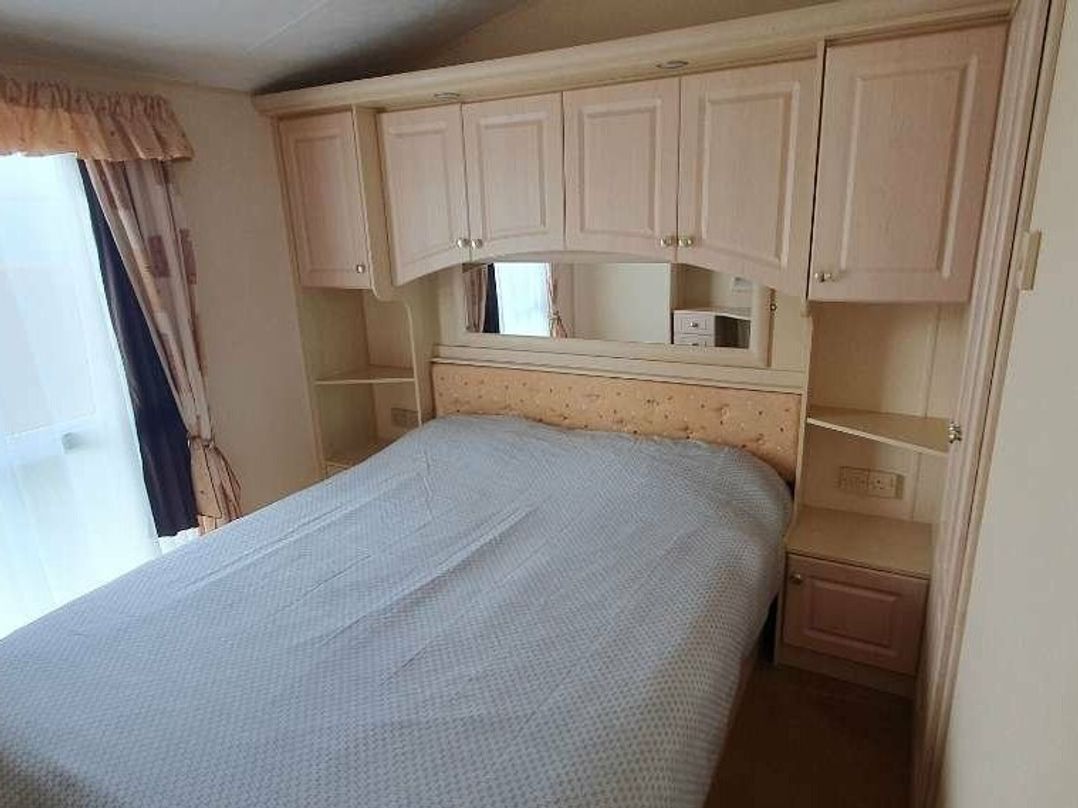 Golden Palm Resort - Holiday Accommodation 15142