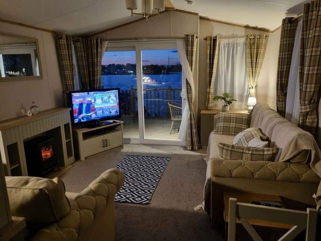 7 Lakes Country Park - Holiday Accommodation 15238