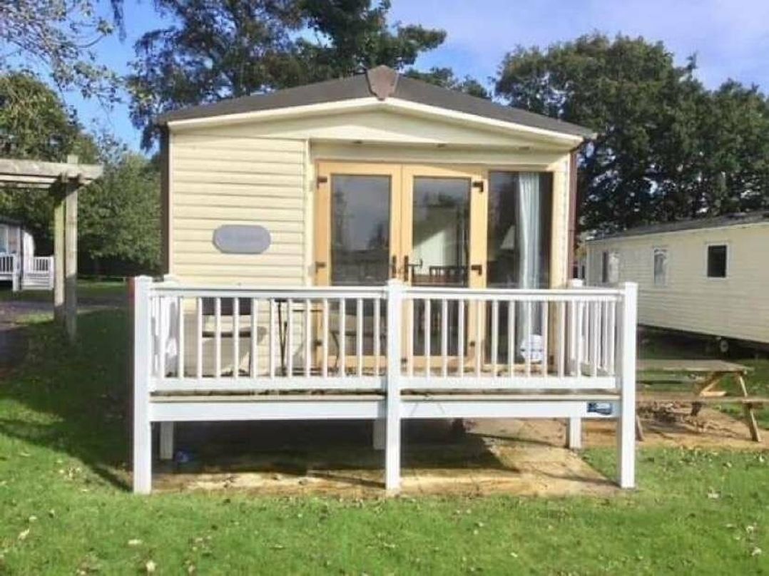 Hopton Holiday Village - Holiday Accommodation 15319