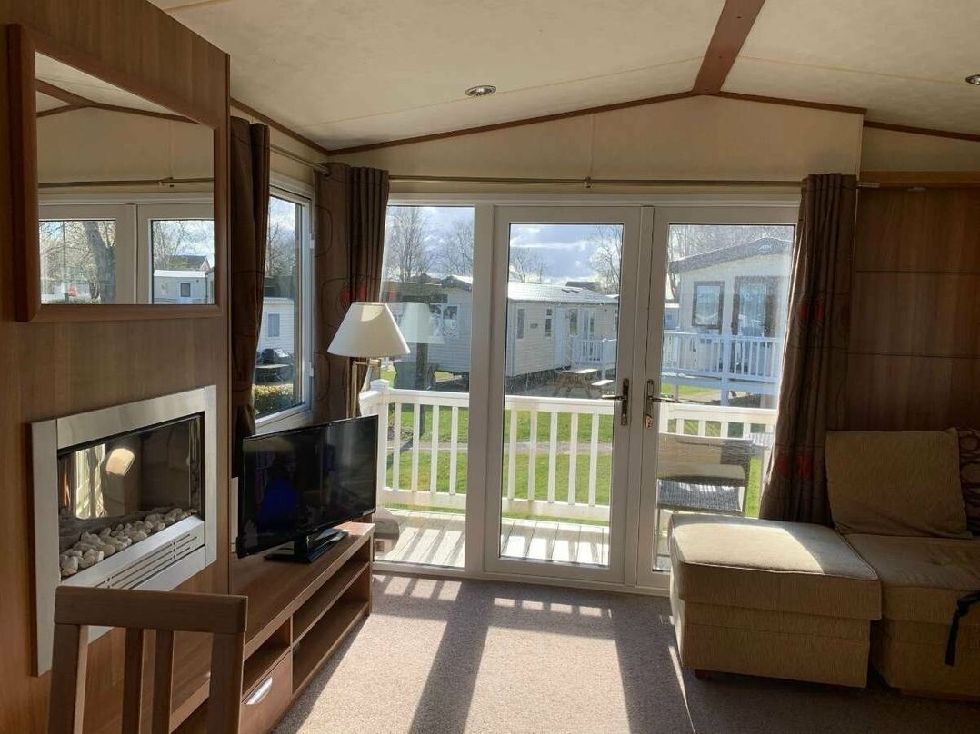 Hopton Holiday Village - Holiday Accommodation 15319