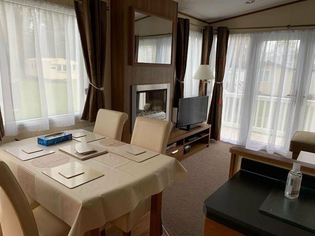 Hopton Holiday Village - Holiday Accommodation 15319