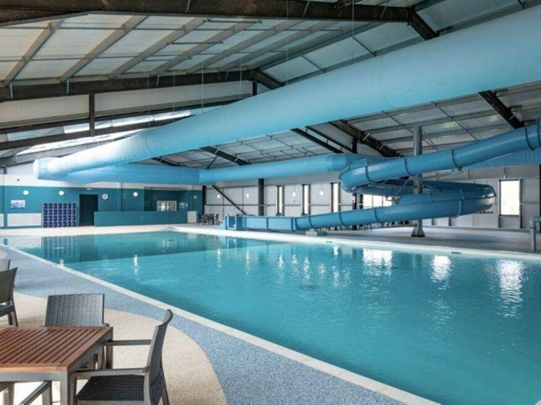 Broadland Sands - Holiday Accommodation 15327