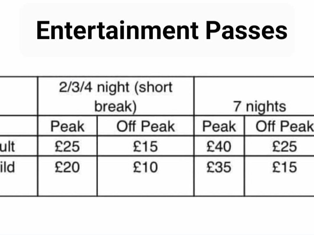 Broadland Sands - Holiday Accommodation 15327