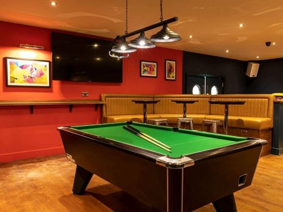 Broadland Sands - Holiday Accommodation 15327