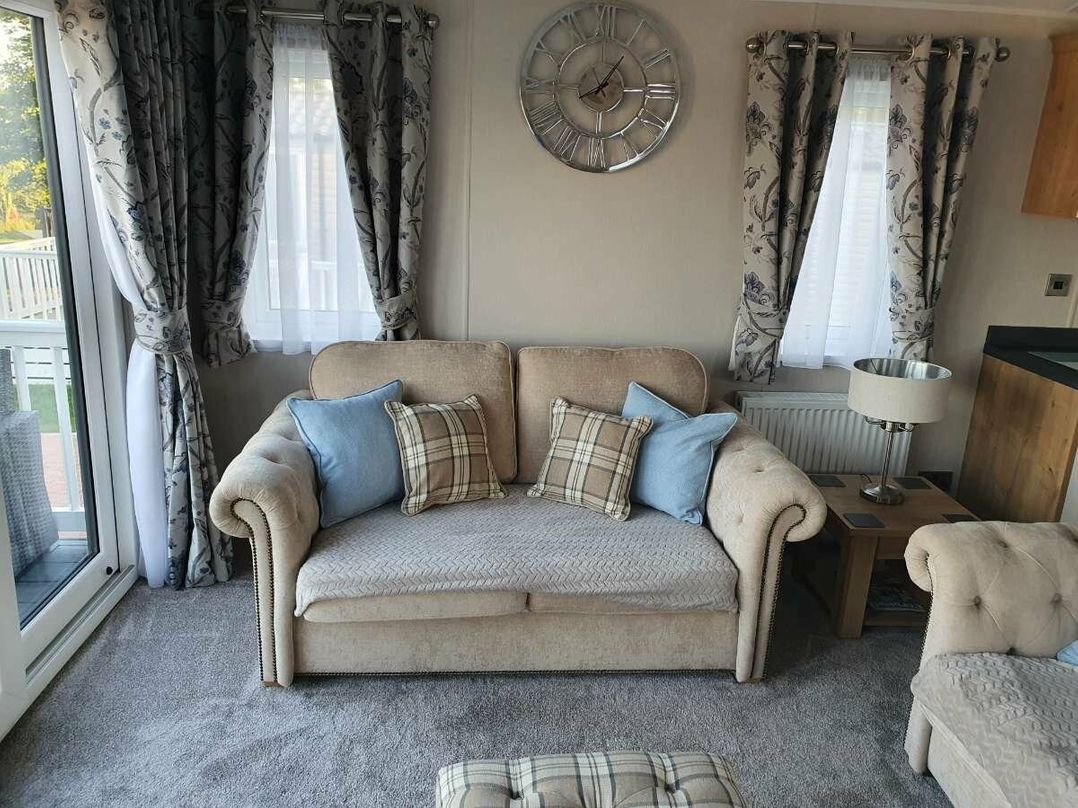 Meadow Lakes Holiday Park - Holiday Accommodation 15527