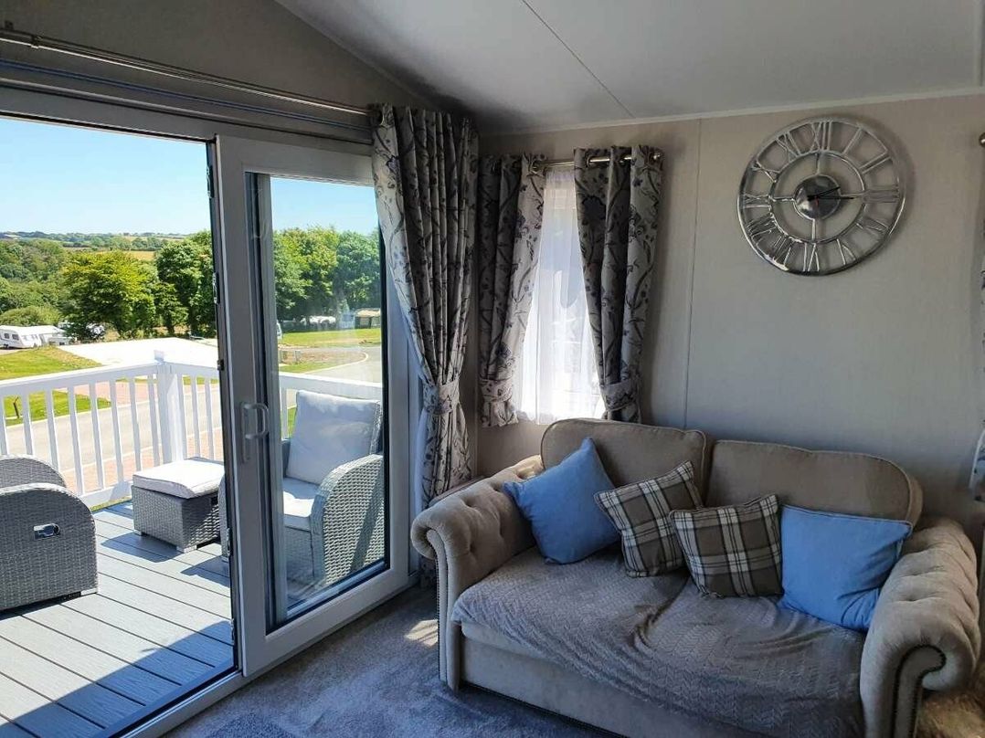 Meadow Lakes Holiday Park - Holiday Accommodation 15527