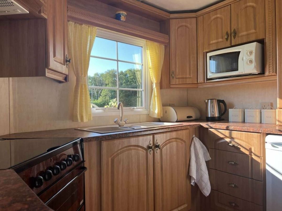 Aeron Retreat - Holiday Accommodation 15570