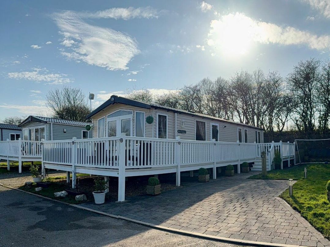 Marton Mere Holiday Village - Holiday Accommodation 15602