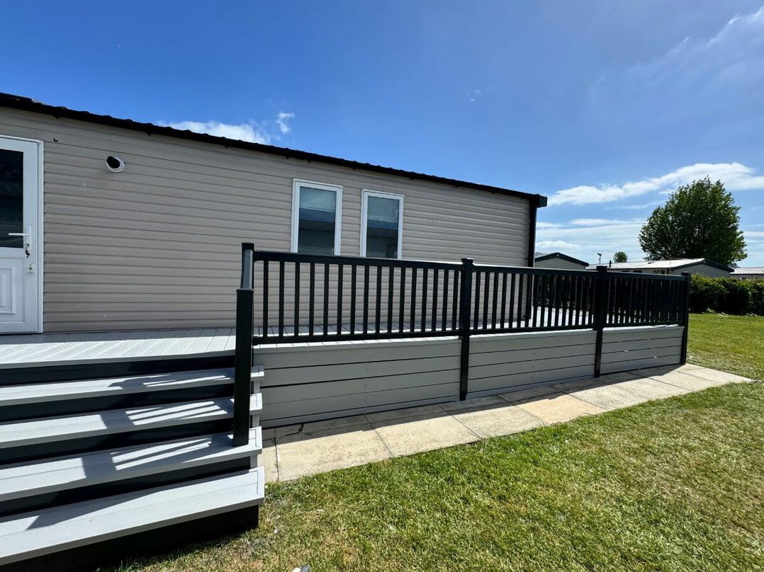 Flamingo Land Holiday Park - Holiday Accommodation 15669