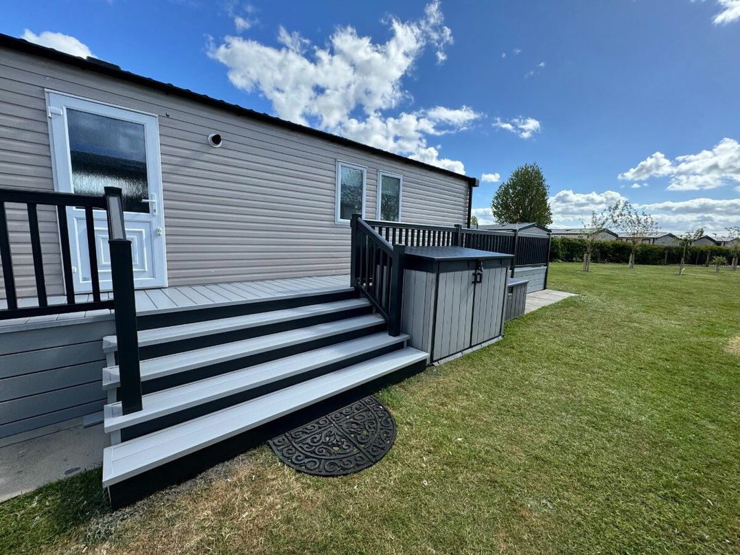 Flamingo Land Holiday Park - Holiday Accommodation 15669