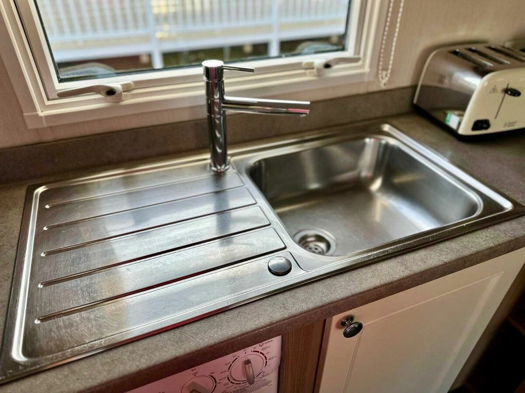 Marton Mere Holiday Village - Holiday Accommodation 15776