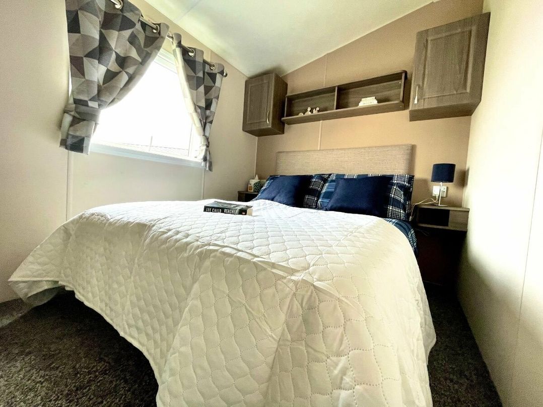 Trecco Bay - Holiday Accommodation 15950