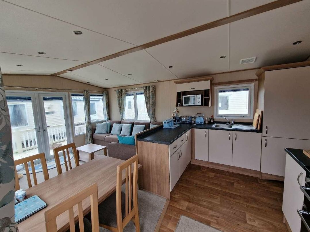 Golden Palm Resort - Holiday Accommodation 16069