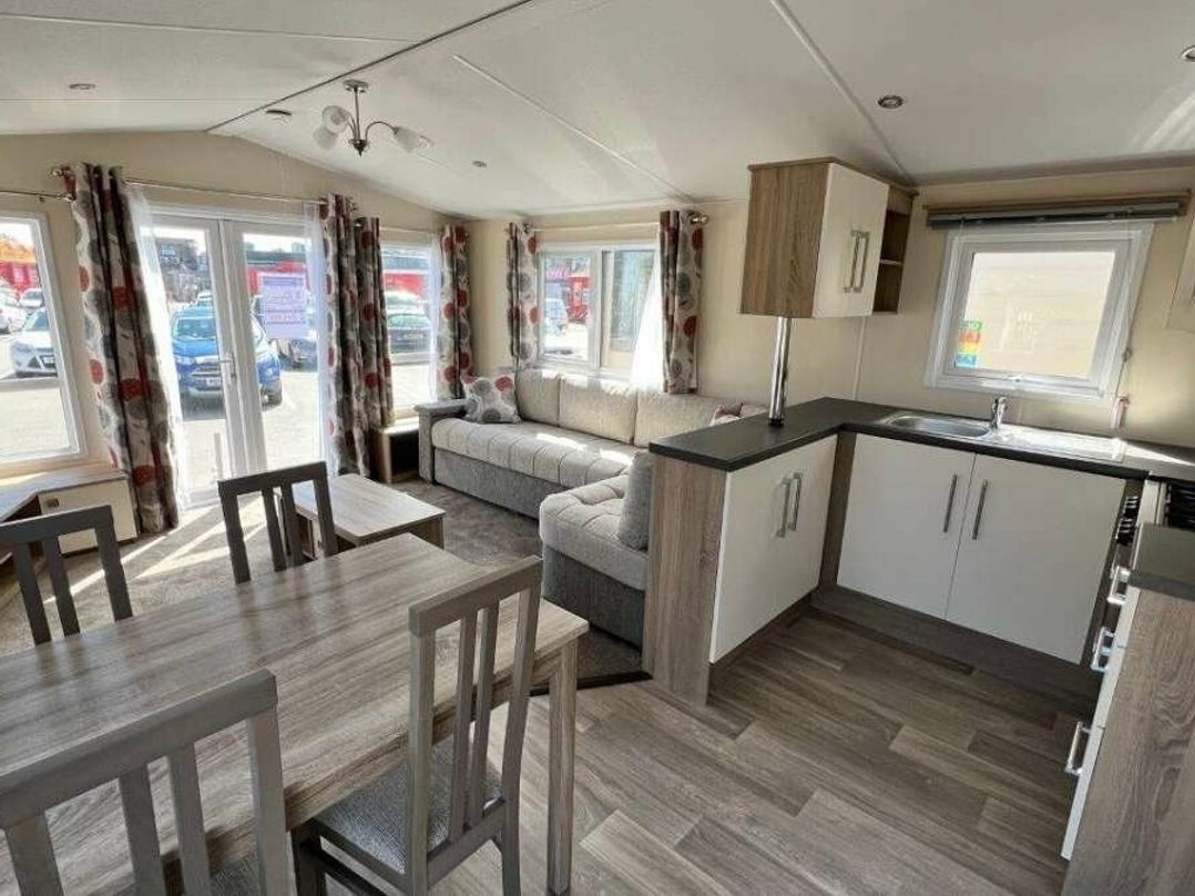 Golden Palm Resort - Holiday Accommodation 16189