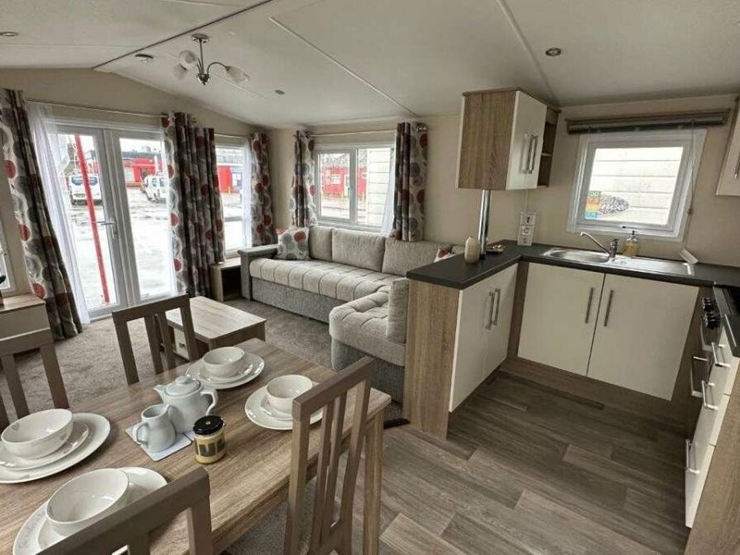 Golden Palm Resort - Holiday Accommodation 16189