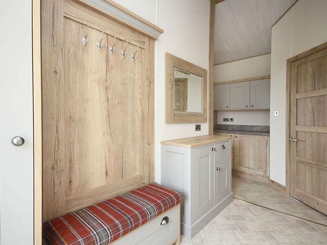 Hoburne Naish - Holiday Accommodation 16298