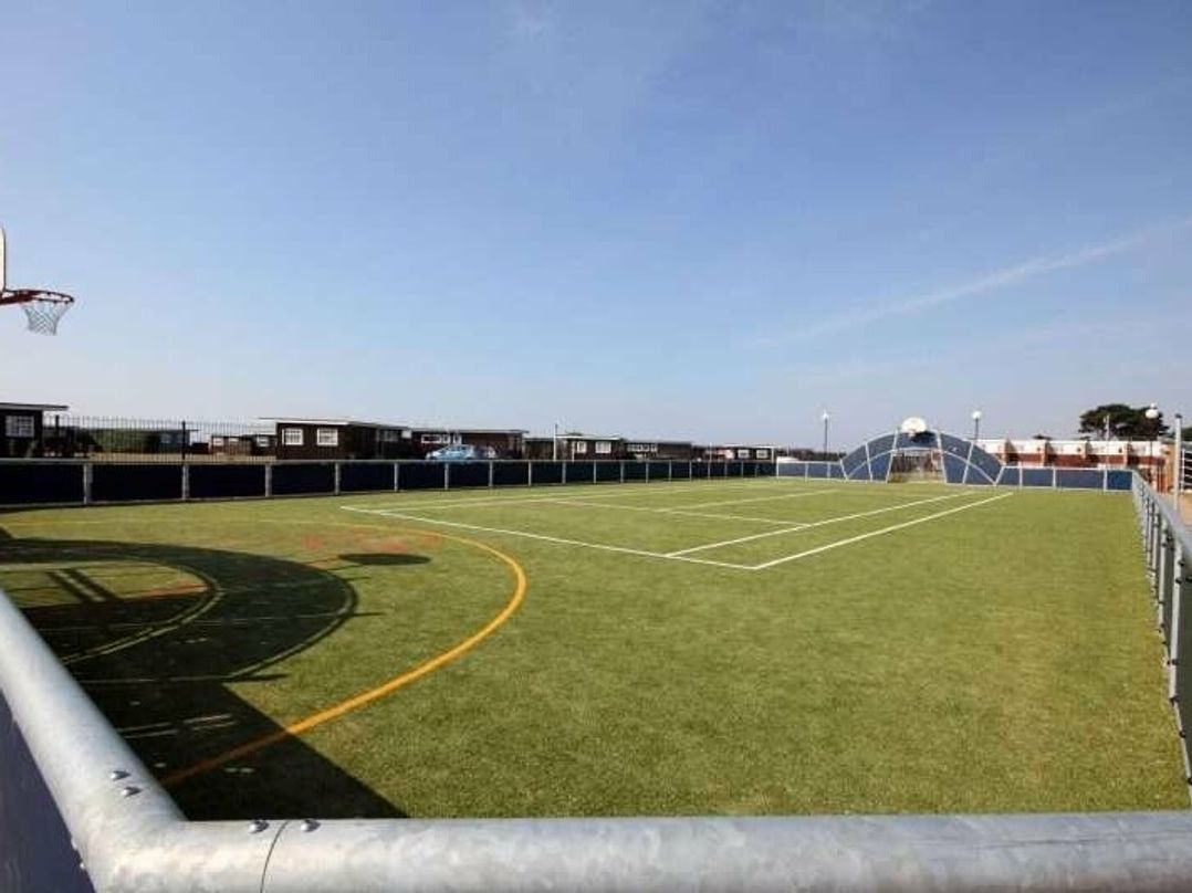 Hoburne Naish - Holiday Accommodation 16298