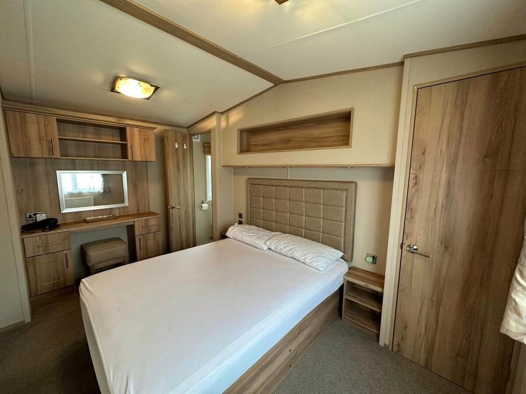 Naze Marine Holiday Park - Holiday Accommodation 16337