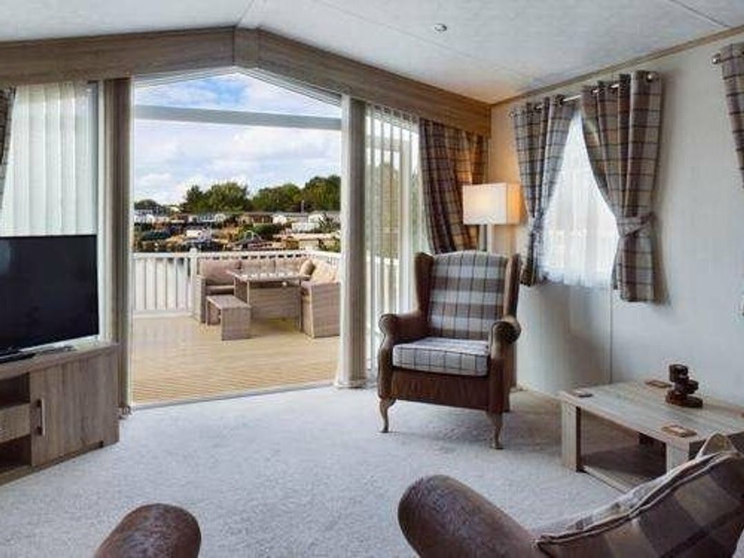 Tattershall Lakes Country Park - Holiday Accommodation 16408