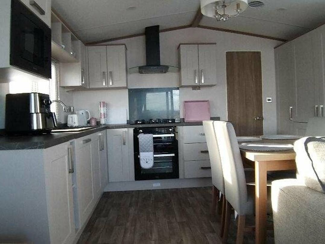 7 Lakes Country Park - Holiday Accommodation 16527