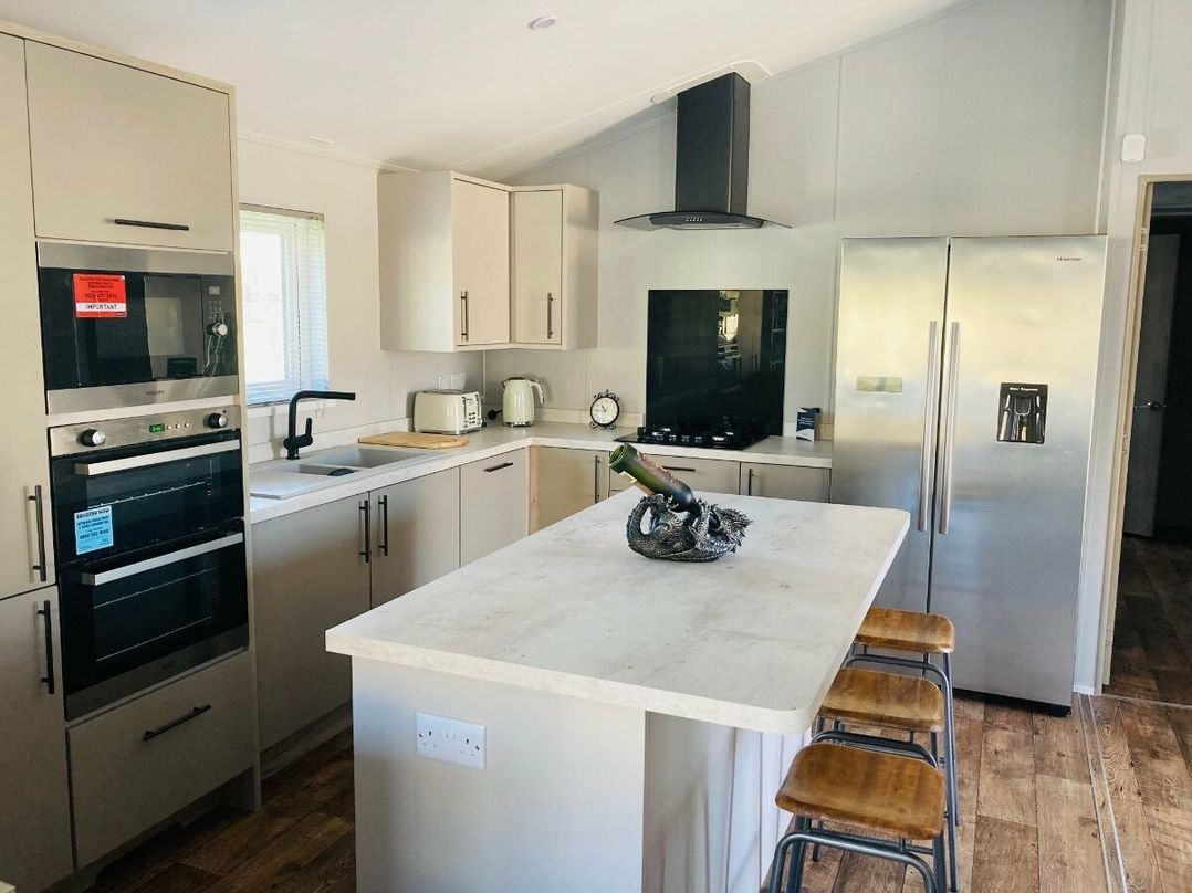 Pendine Sands - Holiday Accommodation 16559