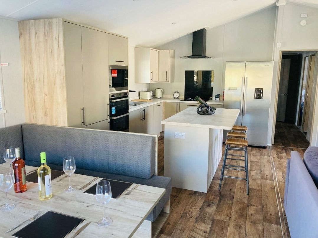 Pendine Sands - Holiday Accommodation 16559