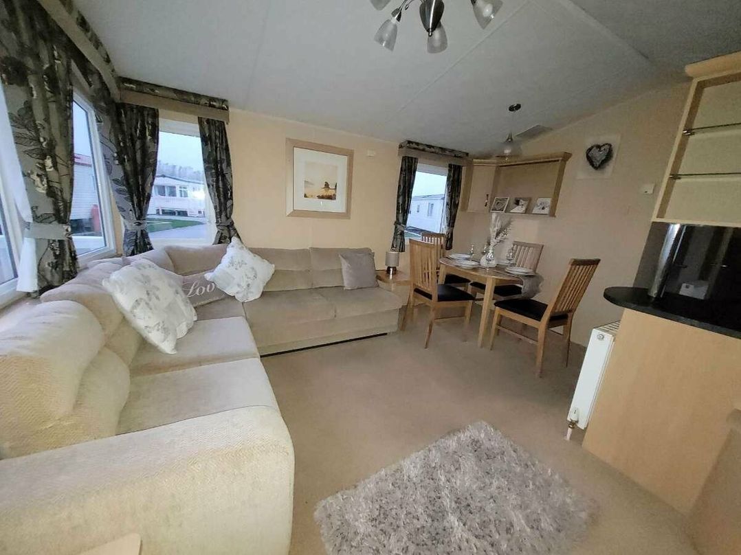 Golden Palm Resort - Holiday Accommodation 16611