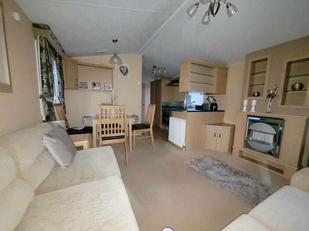 Golden Palm Resort - Holiday Accommodation 16611