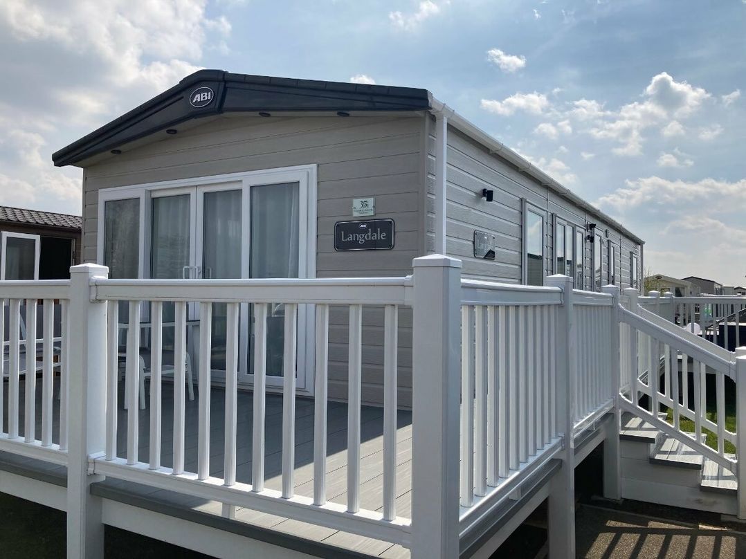 Tattershall Lakes Country Park - Holiday Accommodation 16721