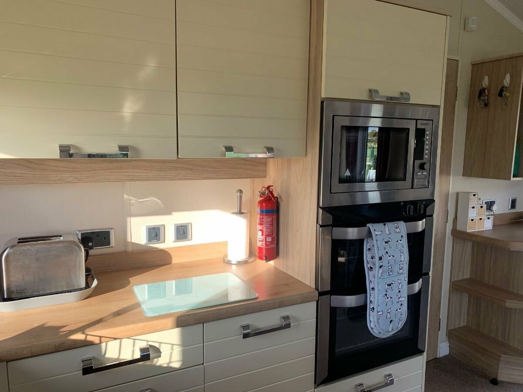 Hafan y Mor Haven - Holiday Accommodation 16955