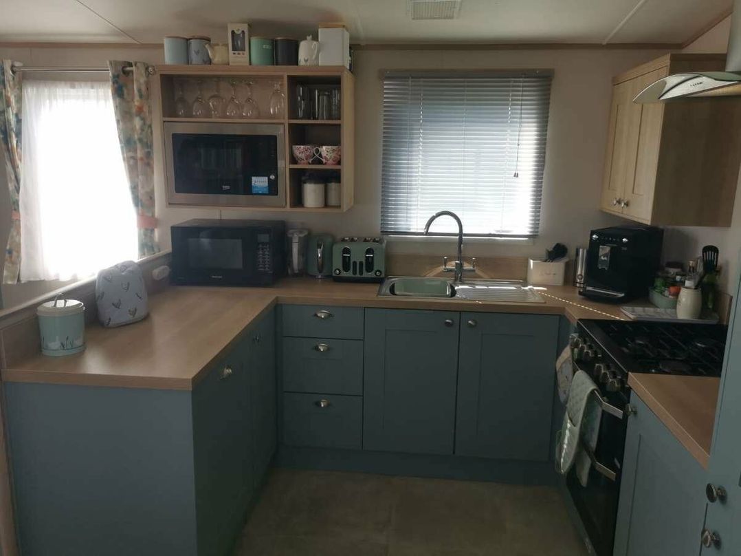 Moreton Farm Leisure Park - Holiday Accommodation 17003