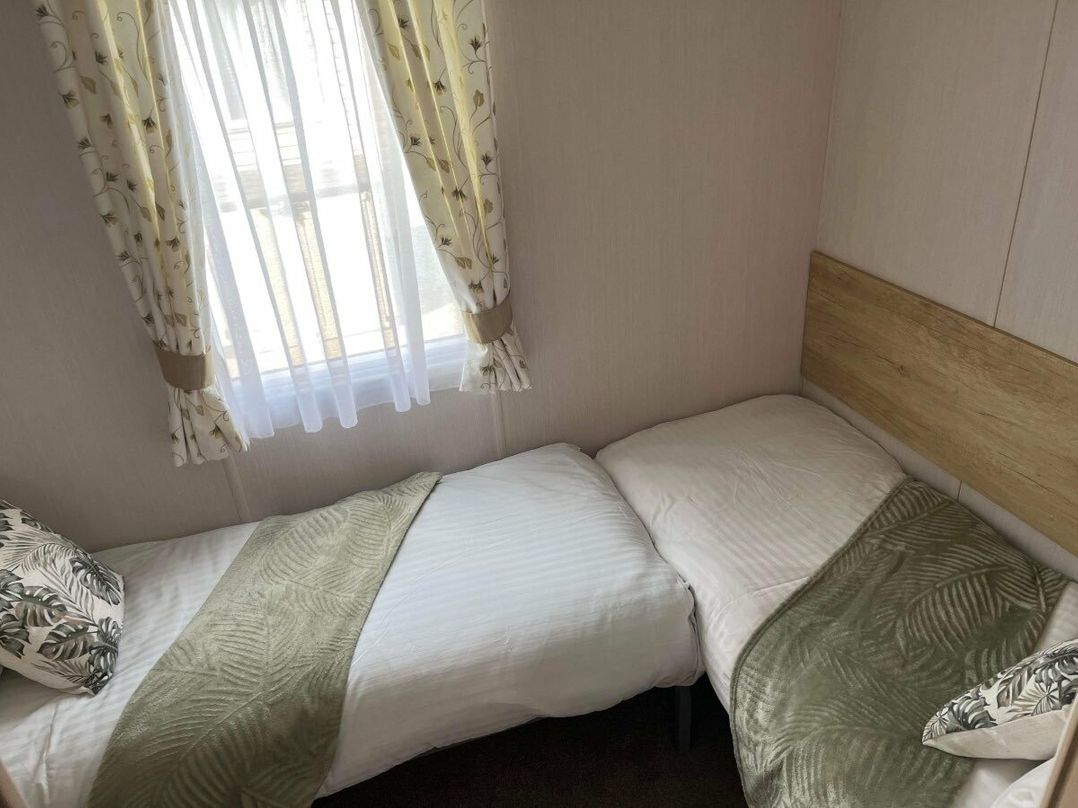 Unity Holiday Resort - Holiday Accommodation 17106