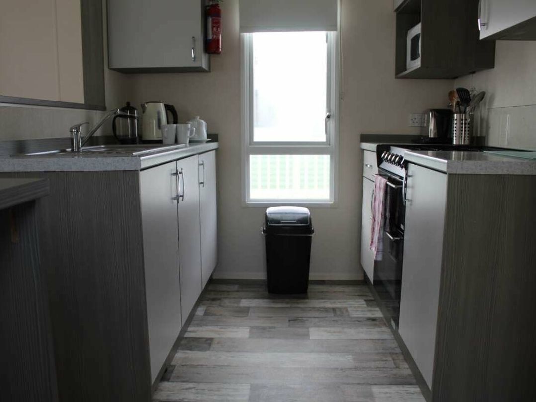 Hayling Island Holiday Park - Meadow Bay Villages - Holiday Accommodation 17153