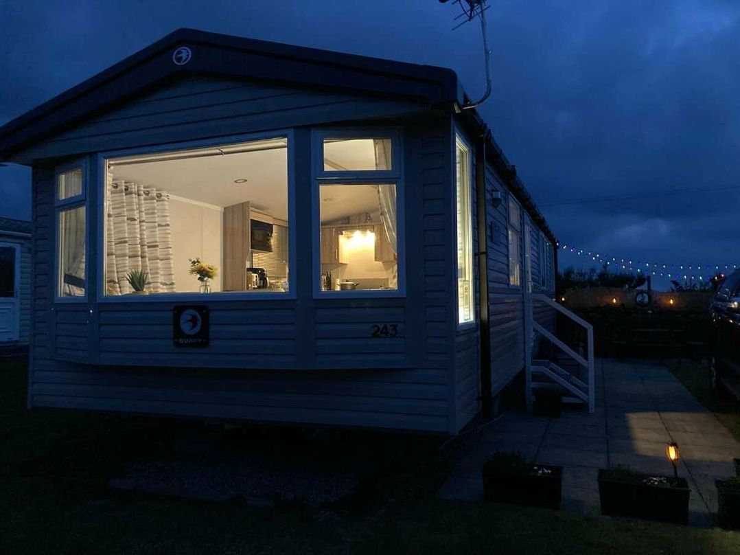 Harlyn Sands - Holiday Accommodation 17260