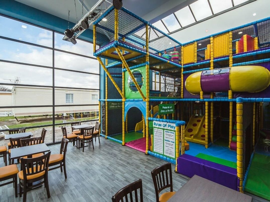 Golden Gate Holiday Centre - Holiday Accommodation 17296