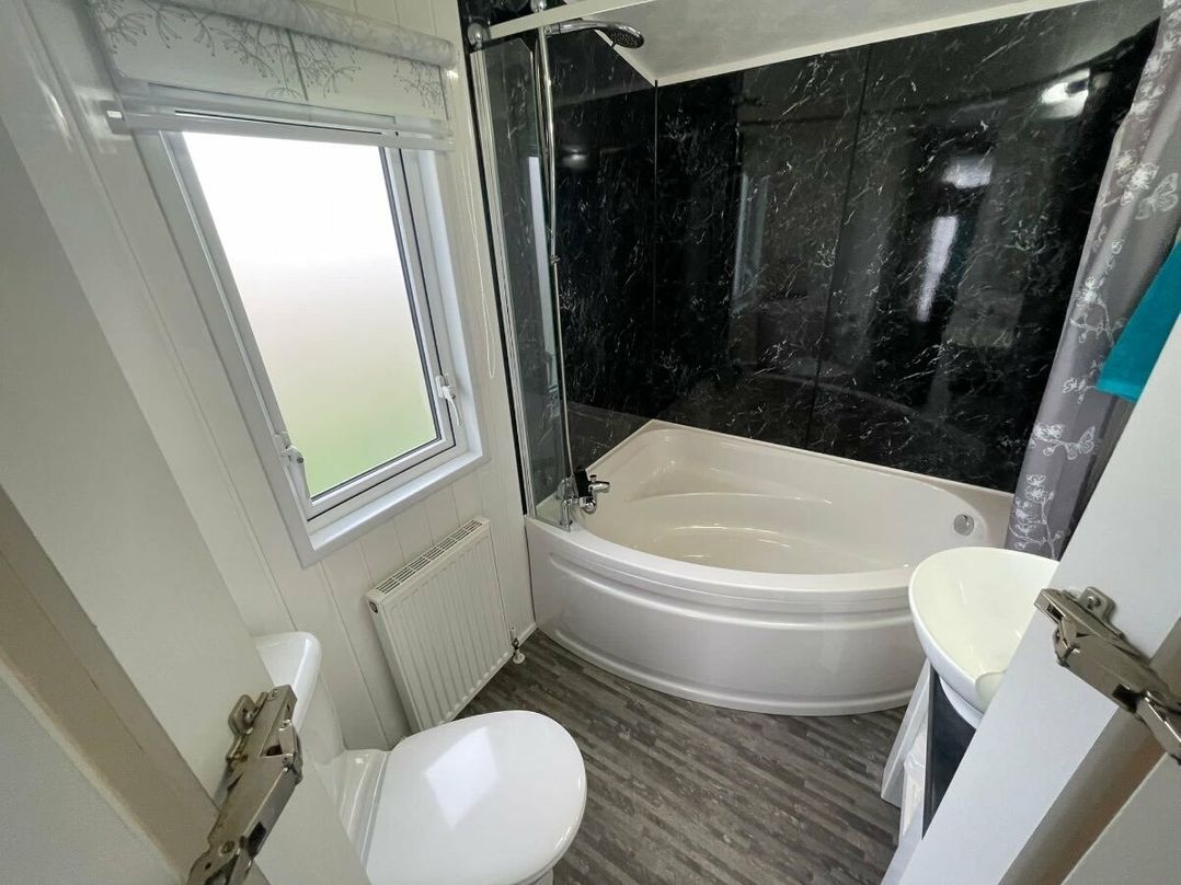 7 Lakes Country Park - Holiday Accommodation 17310