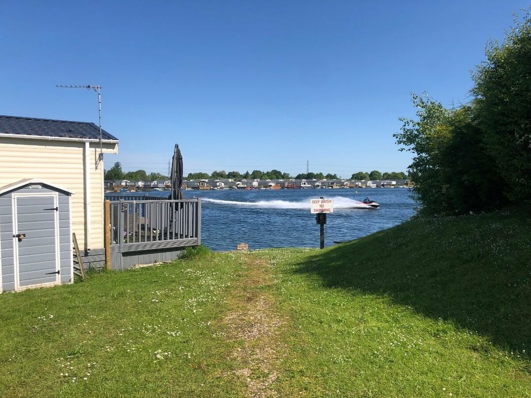 7 Lakes Country Park - Holiday Accommodation 17310