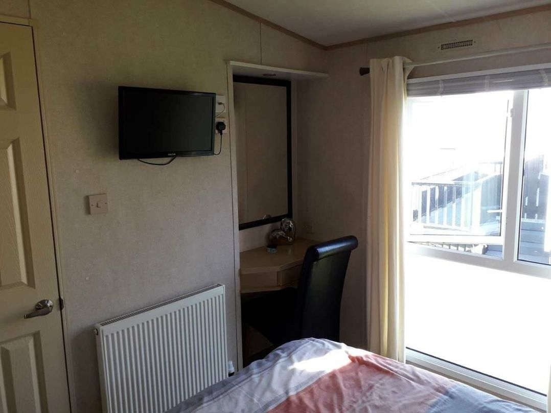 Dinas Cross Country Park - Holiday Accommodation 17316