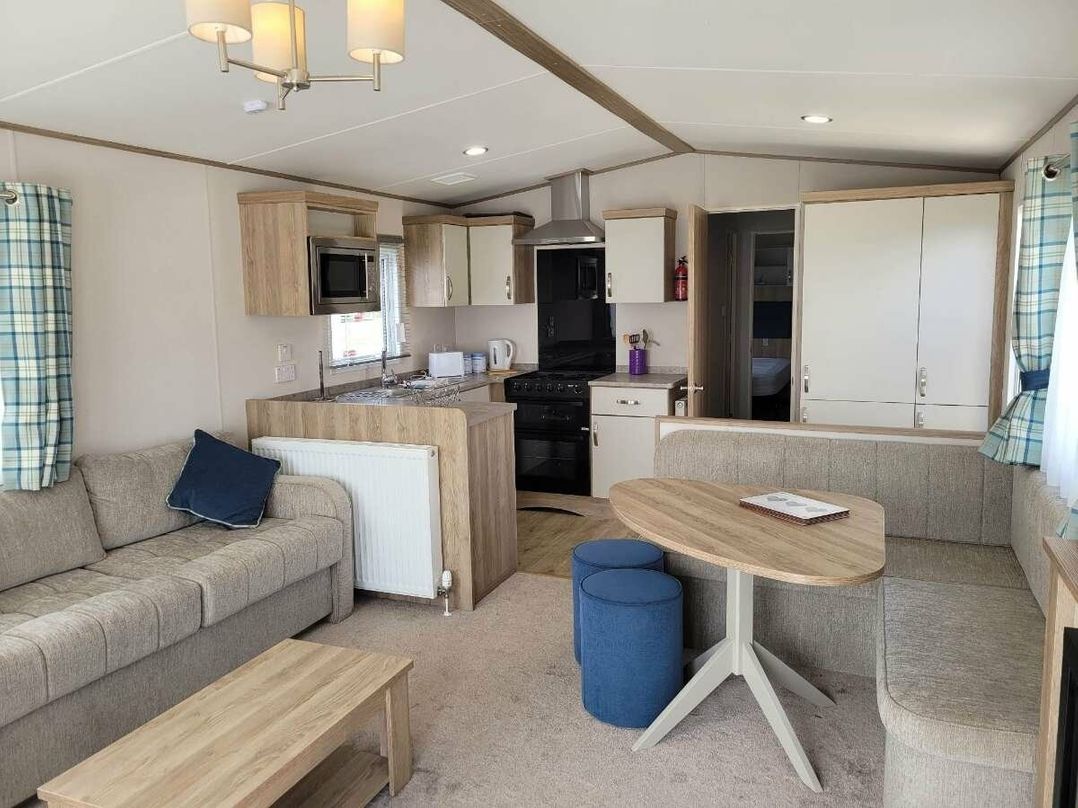 Golden Palm Resort - Holiday Accommodation 17468