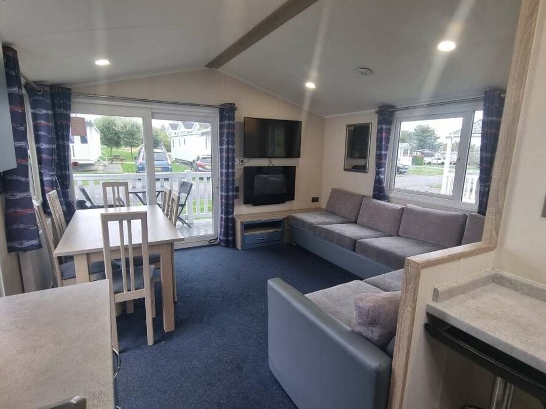 Caister Holiday Park - Holiday Accommodation 17607
