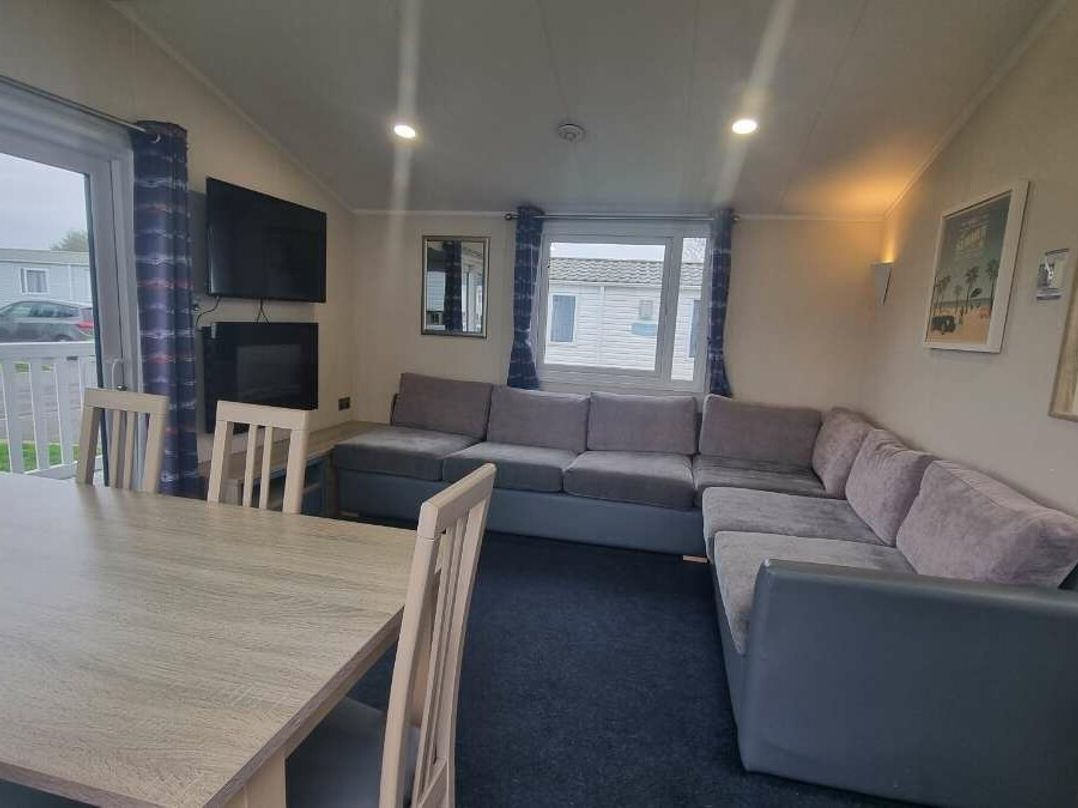 Caister Holiday Park - Holiday Accommodation 17607