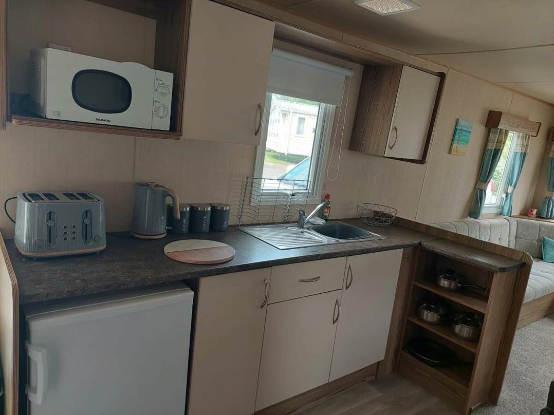 Marton Mere Holiday Village - Holiday Accommodation 17751