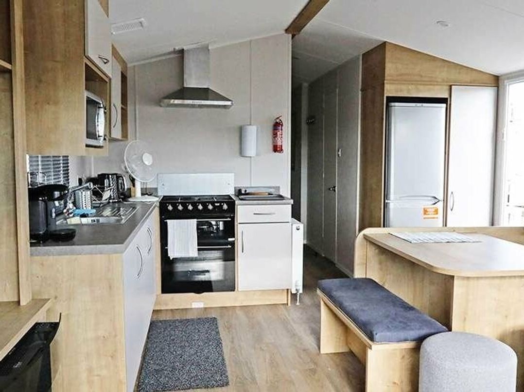 Golden Palm Resort - Holiday Accommodation 17788