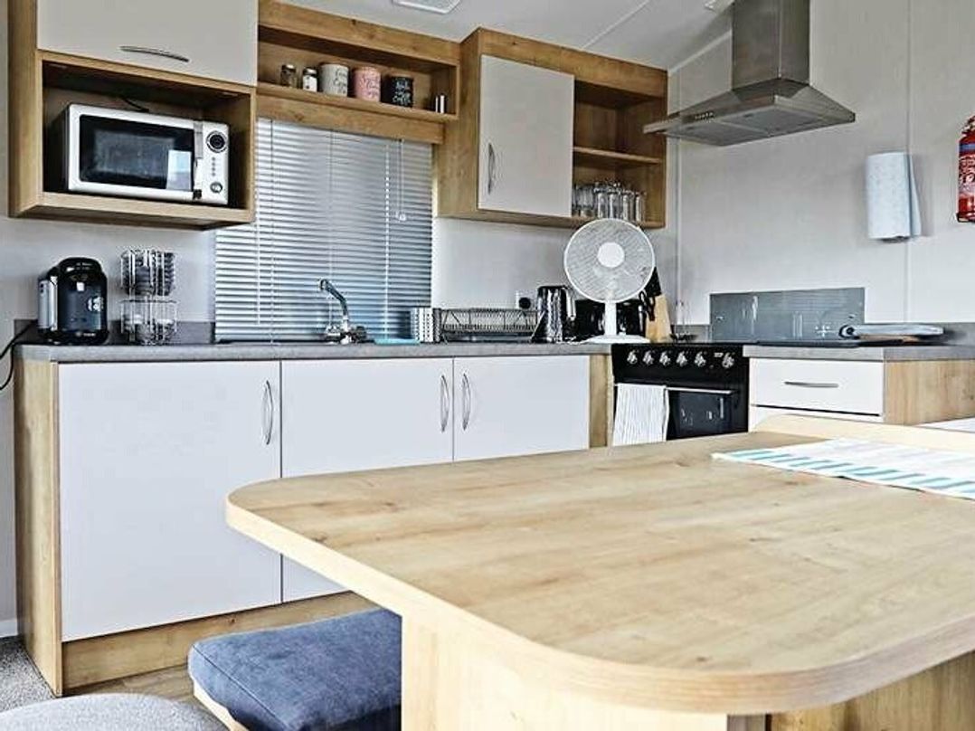 Golden Palm Resort - Holiday Accommodation 17788