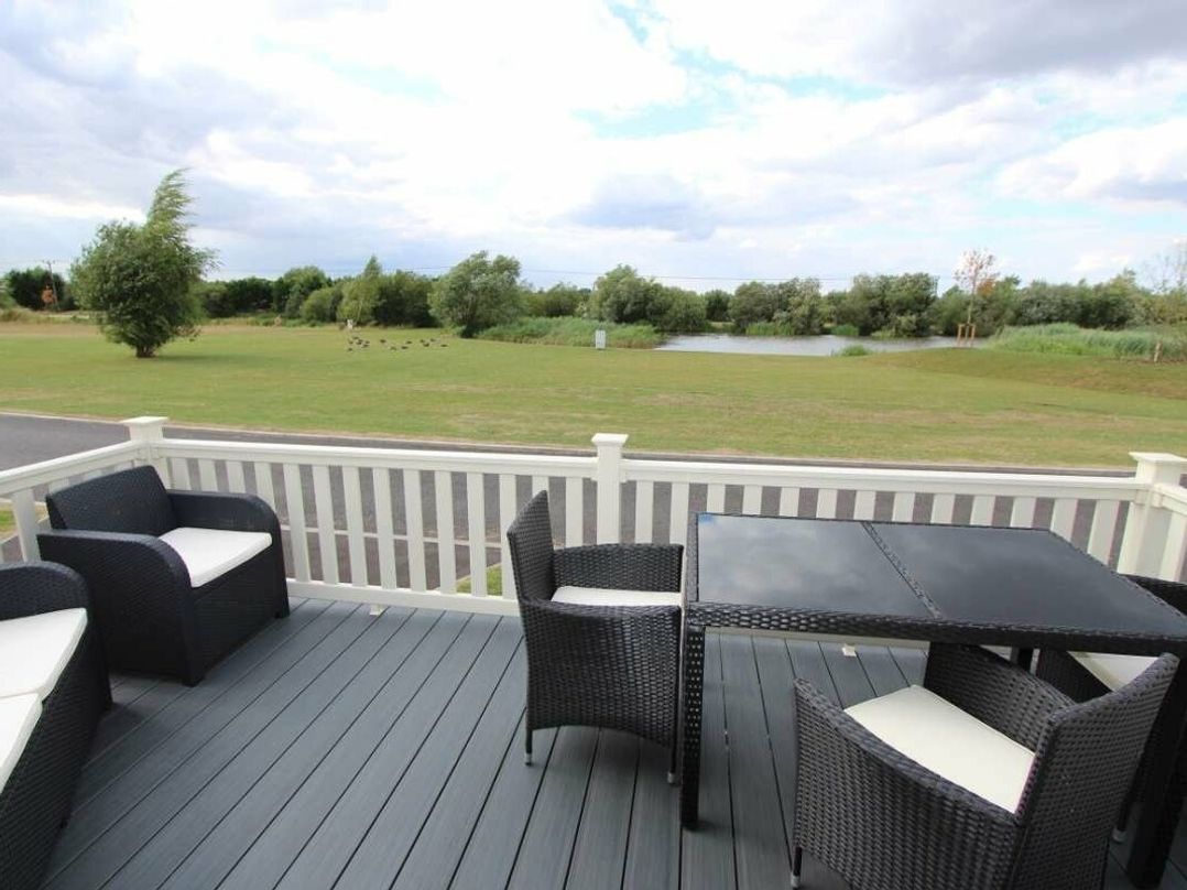 Tattershall Lakes Country Park - Holiday Accommodation 17807