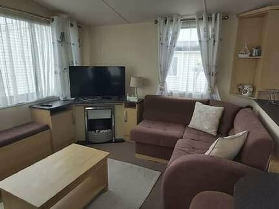 Hopton Holiday Village - Holiday Accommodation 17811